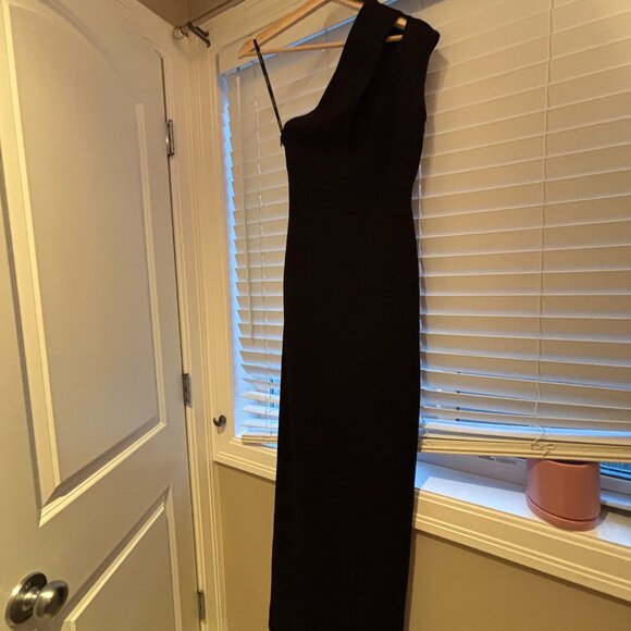 Solace London Krista Maxi Dress - Picture 4 of 4